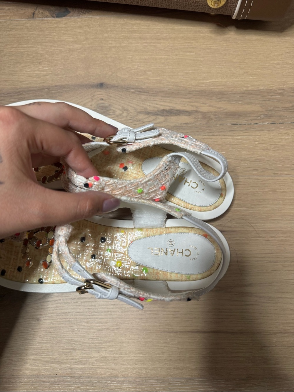 Chanel tweed thong sandals - Picture 2 of 4